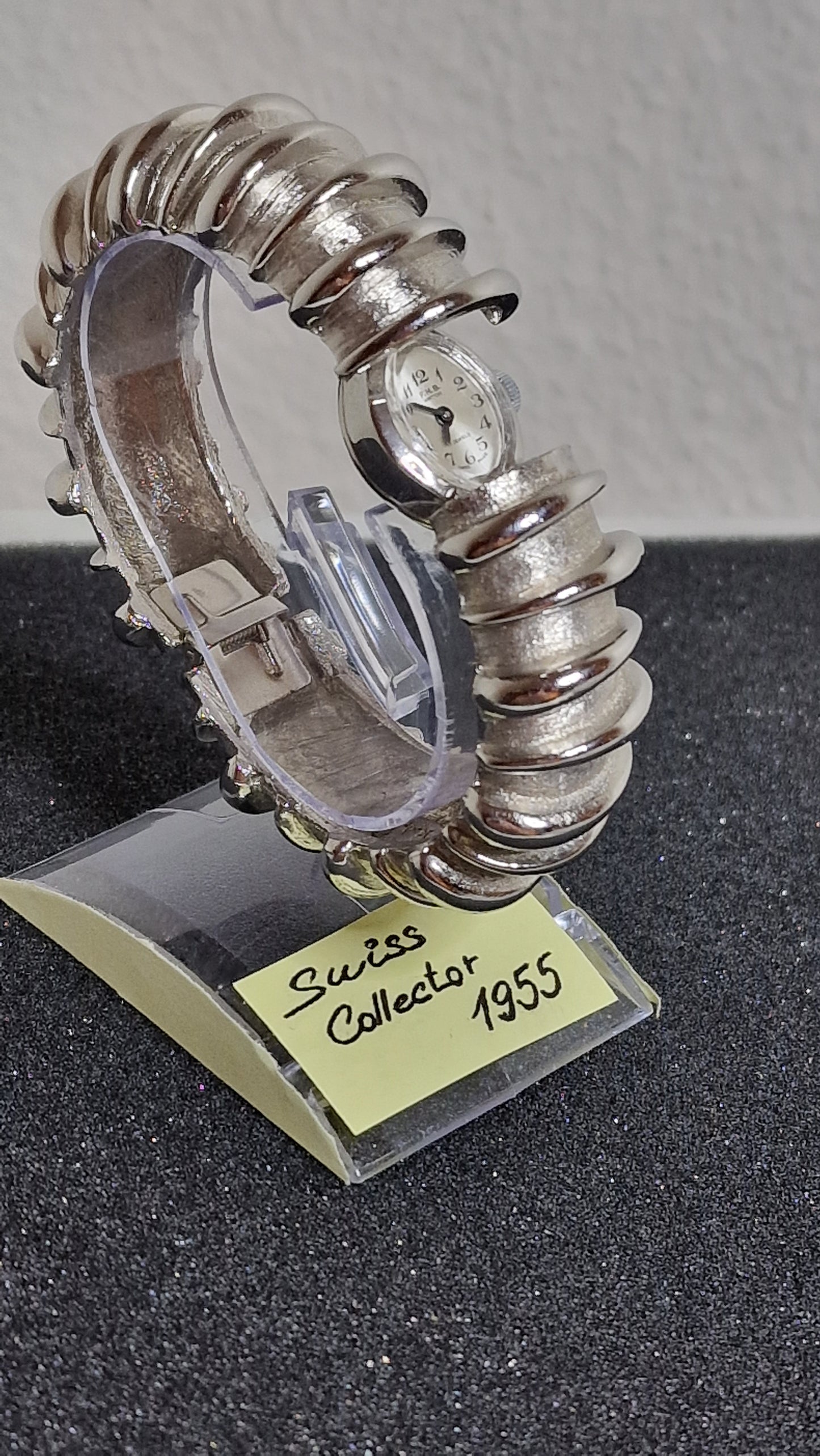 💎 Unworn Vintage Women’s Clasp Watch "F.H.B." – Swiss Made, Hand-Wound, Late 1970s