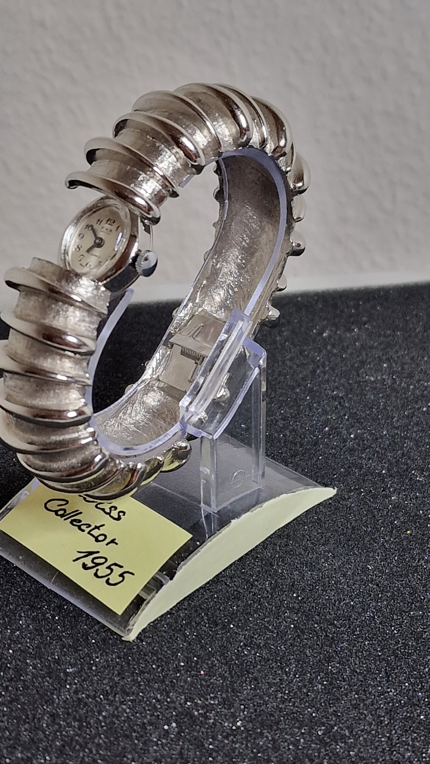 💎 Unworn Vintage Women’s Clasp Watch "F.H.B." – Swiss Made, Hand-Wound, Late 1970s