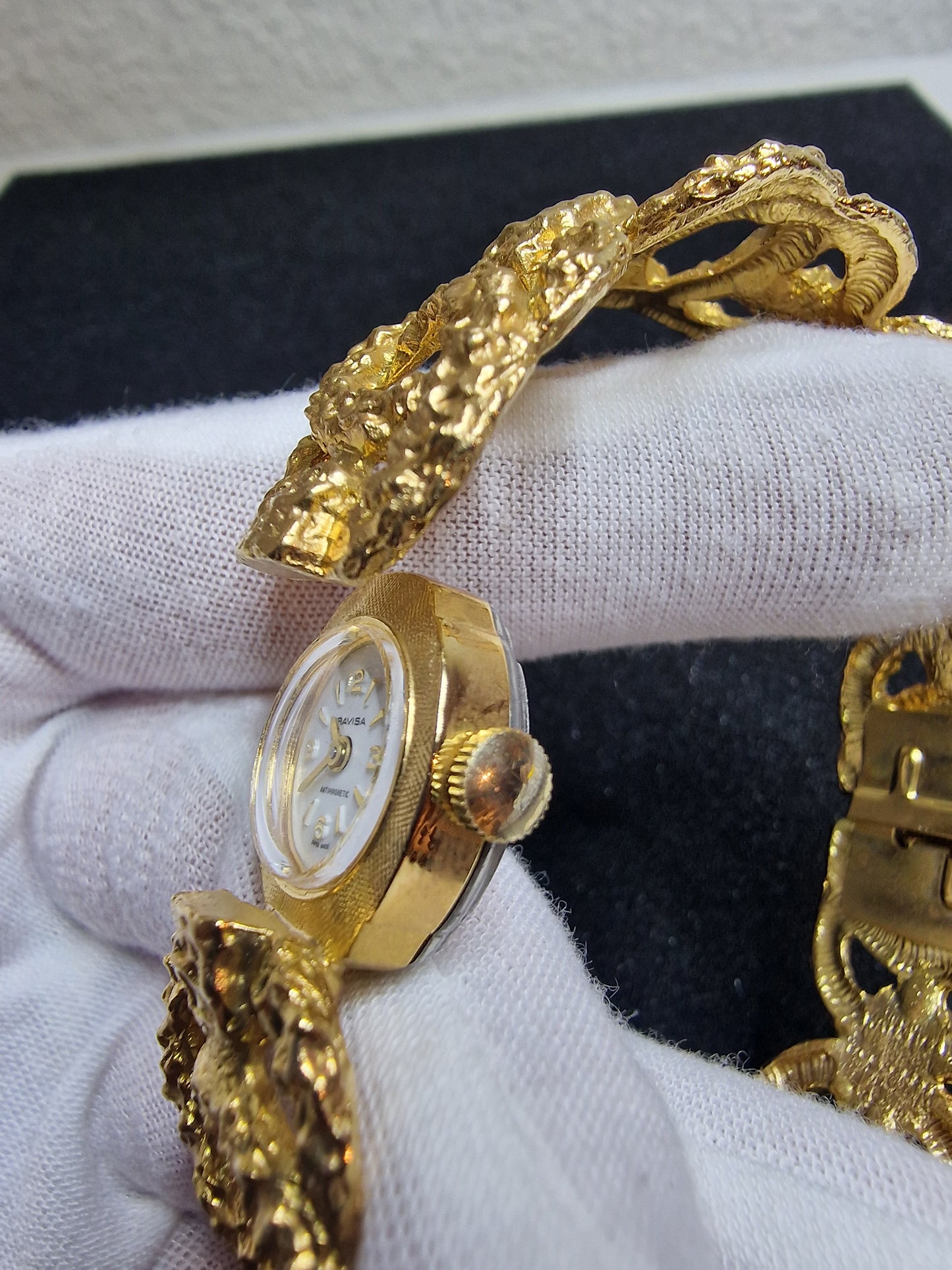 💎 Unworn Vintage Ladies' Clasp Watch "RAVISA" – Swiss Made, Hand-Wound, 1970s, Old Stock