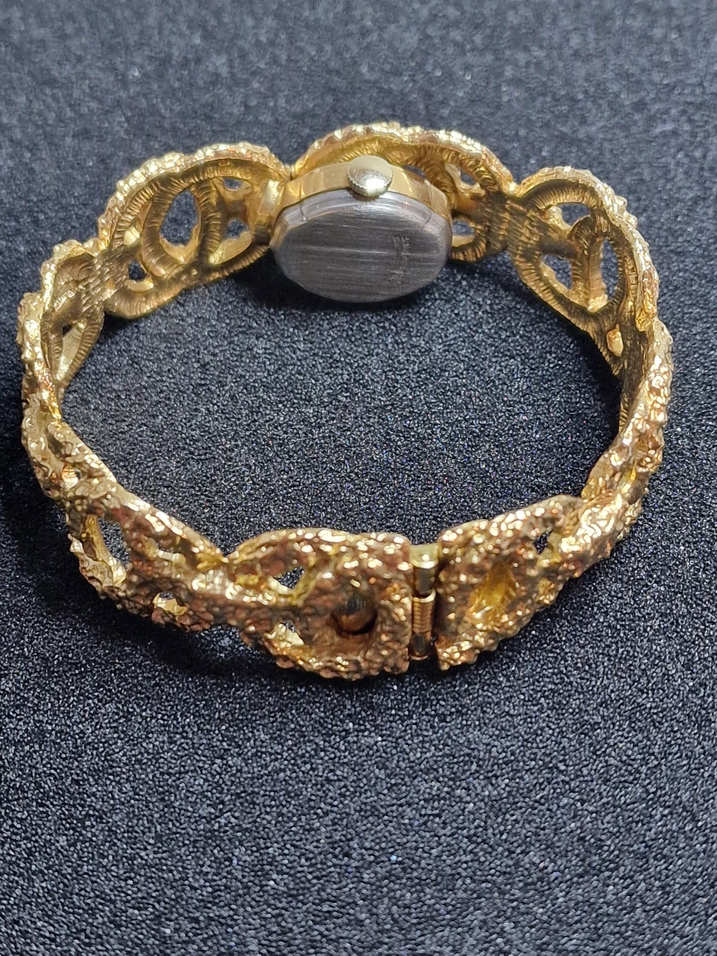 💎 Unworn Vintage Ladies' Clasp Watch "RAVISA" – Swiss Made, Hand-Wound, 1970s, Old Stock