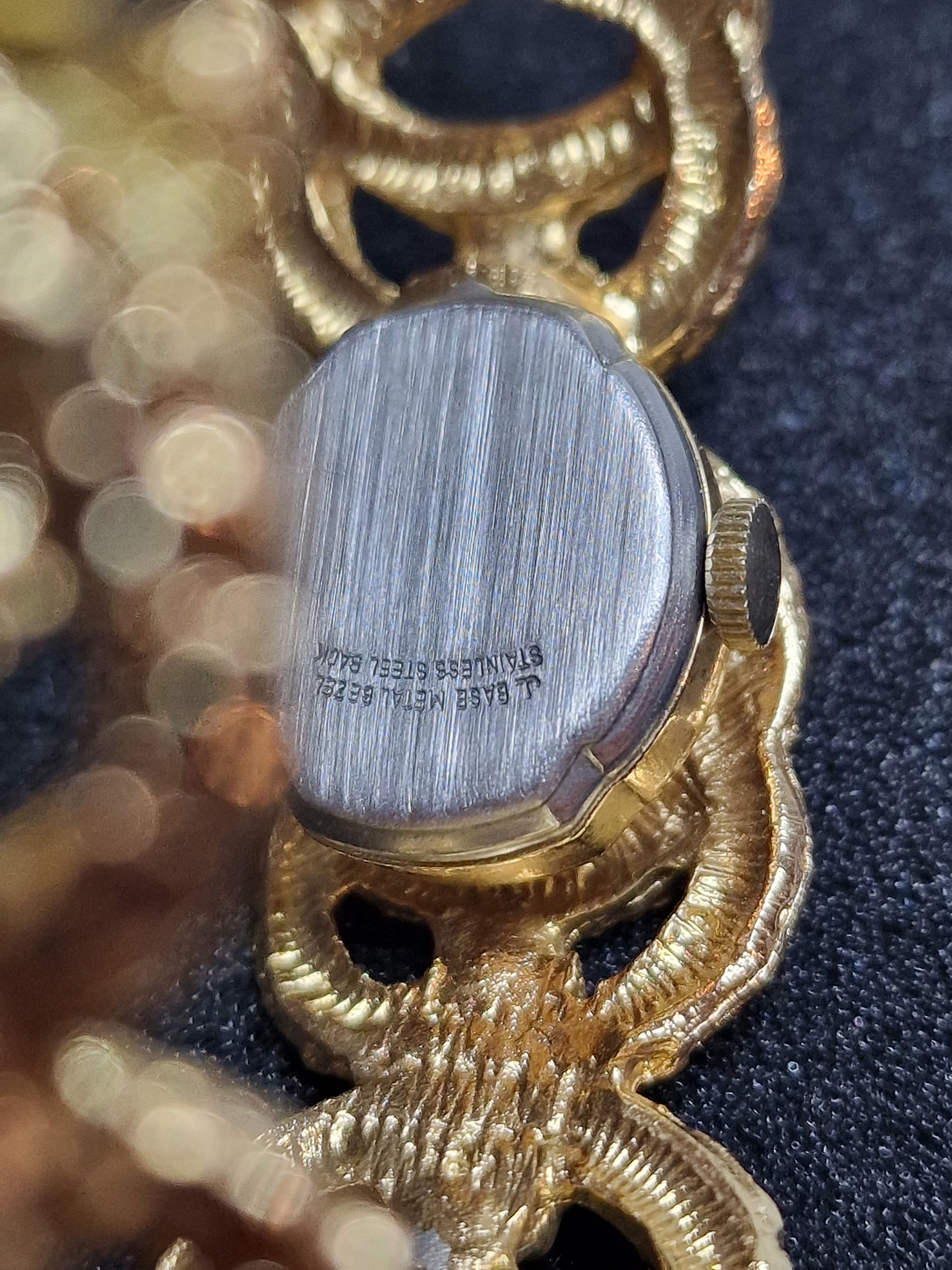 💎 Unworn Vintage Ladies' Clasp Watch "RAVISA" – Swiss Made, Hand-Wound, 1970s, Old Stock