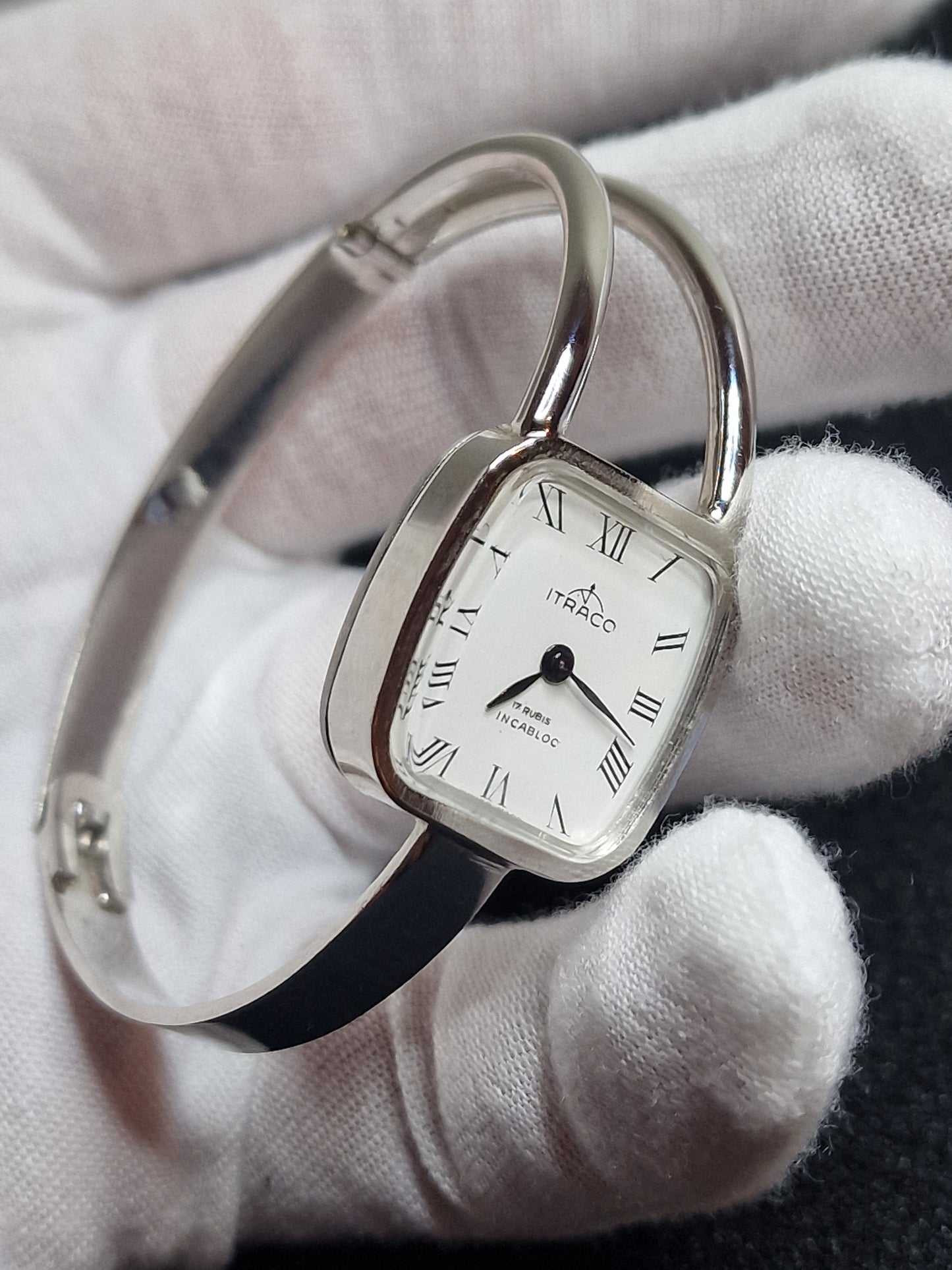 💎 Unworn Vintage Ladies' Clasp Watch "ITRACO" – Swiss Made, Hand-Wound, 1970s, Old Stock