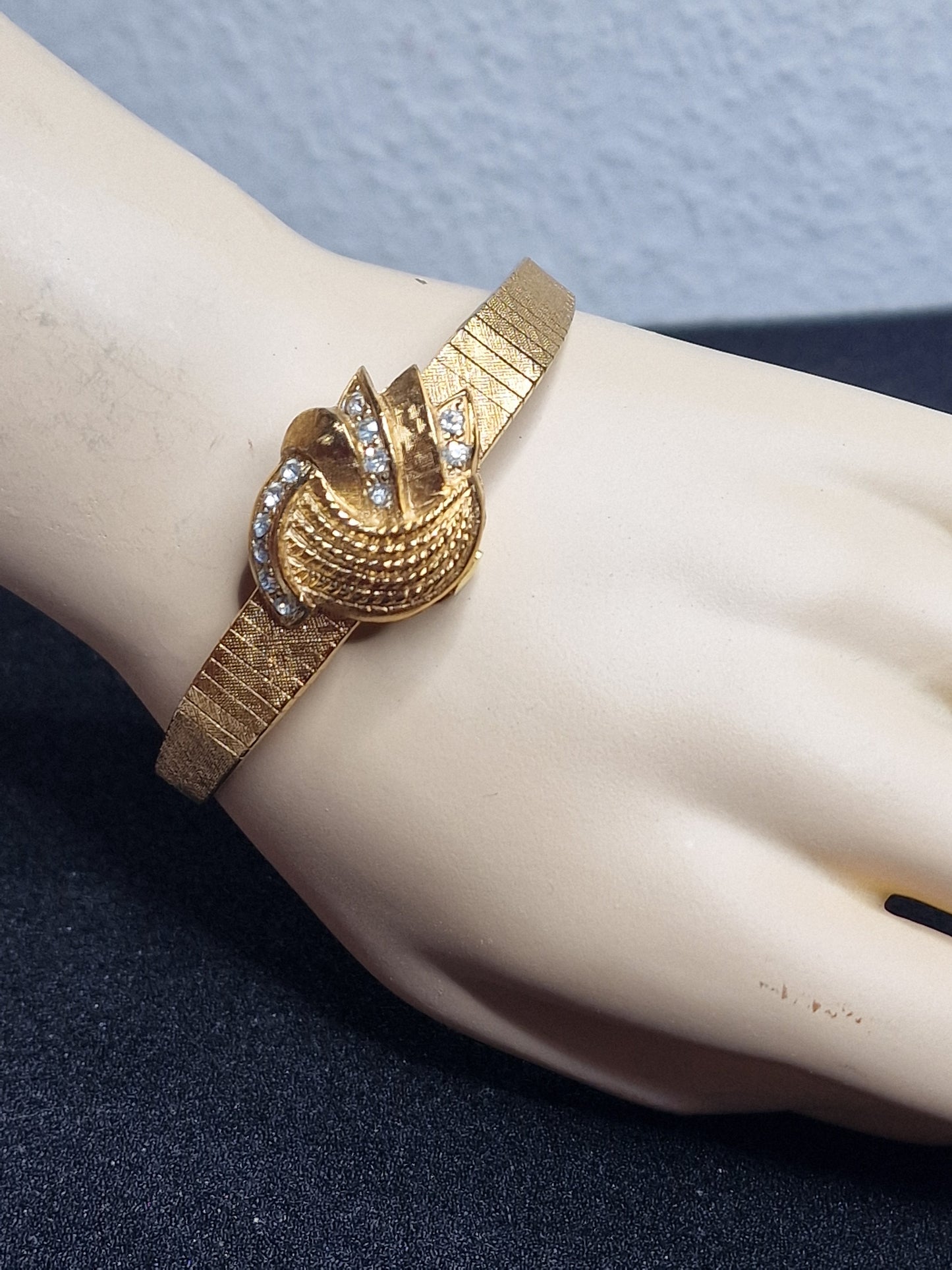 💎 Vintage Ladies’ Watch – HUDSON de Luxe | Hand-Wound | Swiss Made | 1960s | NOS