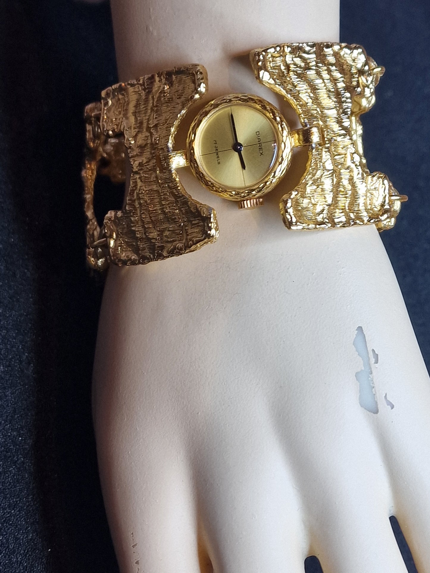 💎 Vintage Women's Jewelry Watch "DIAREX" – 1960s, Hand-Wound, Gold-Tone