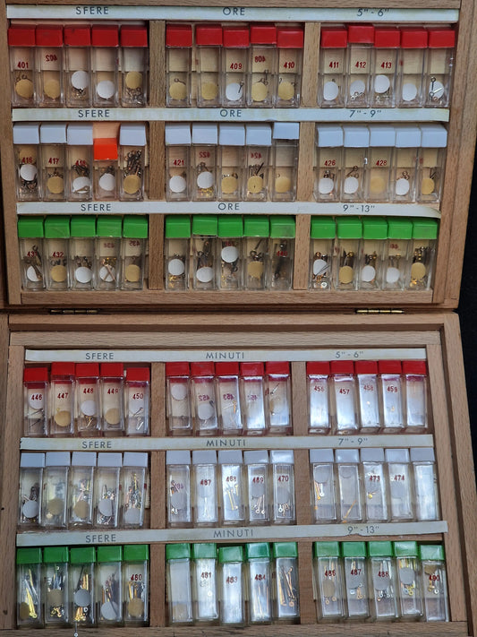 🕰️ Watchmaker’s Lot – Box with 500+ Watch Hands / Sfera Ore