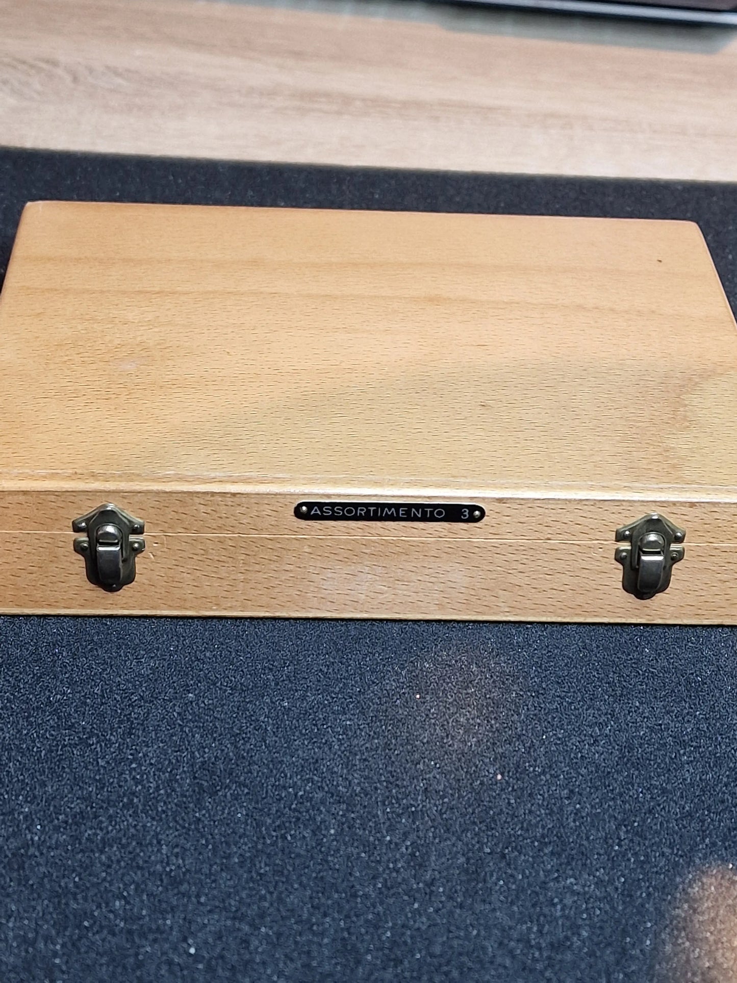 🕰️ Watchmaker’s Lot – Box with 500+ Watch Hands / Sfera Ore