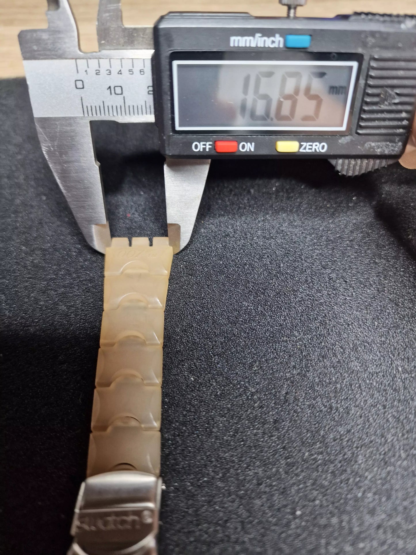 🔥 Swatch Irony 007 “Diamonds Are Forever” Bracelet (1971) – Rare Collectible