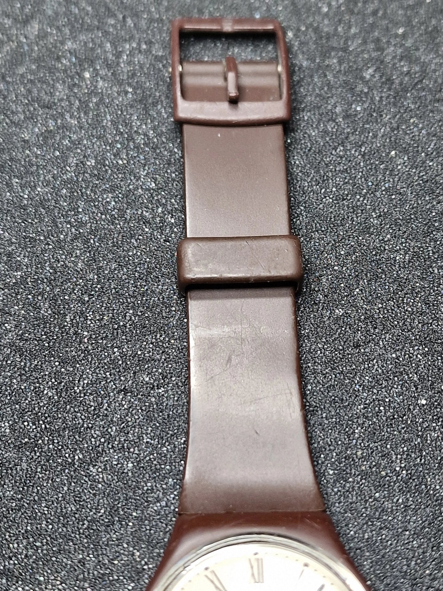Rare 1983 Swatch GC700 – Early Vintage Model with Specialist trade (FHL) Logo (34mm)