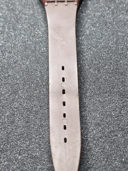 Rare 1983 Swatch GC700 – Early Vintage Model with Specialist trade (FHL) Logo (34mm)