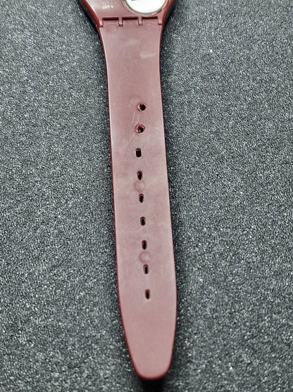 Rare 1983 Swatch GR103 – Burgundy Classic – 34mm