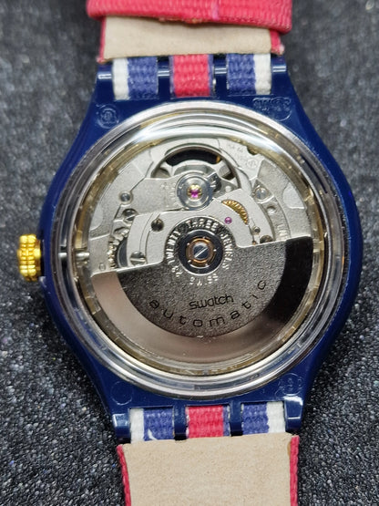 Swatch Automatic SAN105 "Time & Stripes" – 1994 🇺🇸⏱️