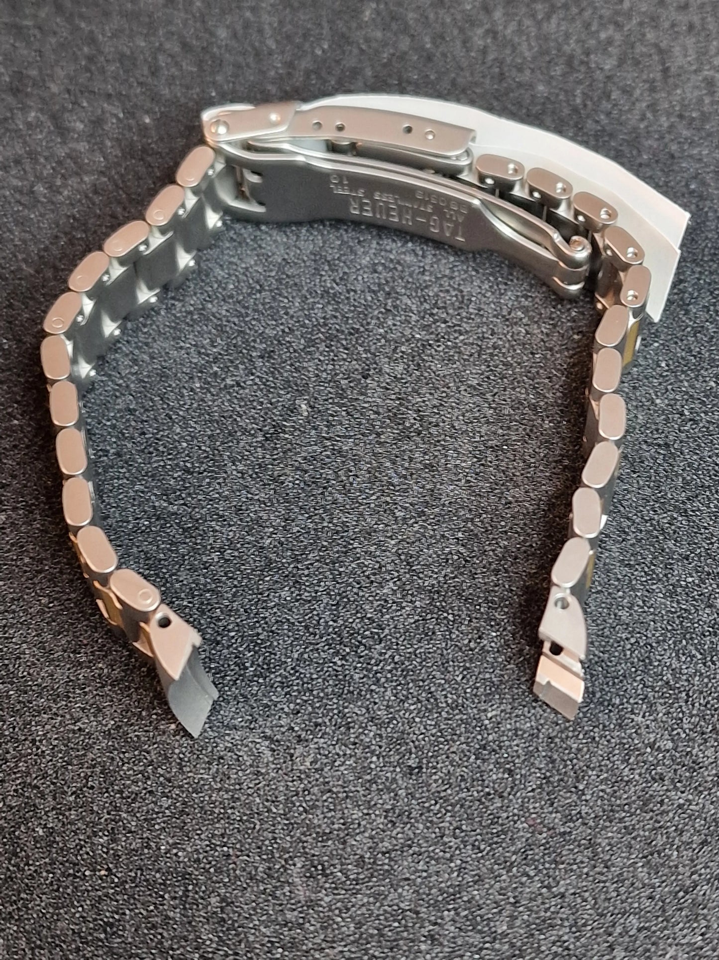 🔹 Original TAG Heuer Stainless Steel & Gold-Tone Bracelet – Ref. BB0519 🔹