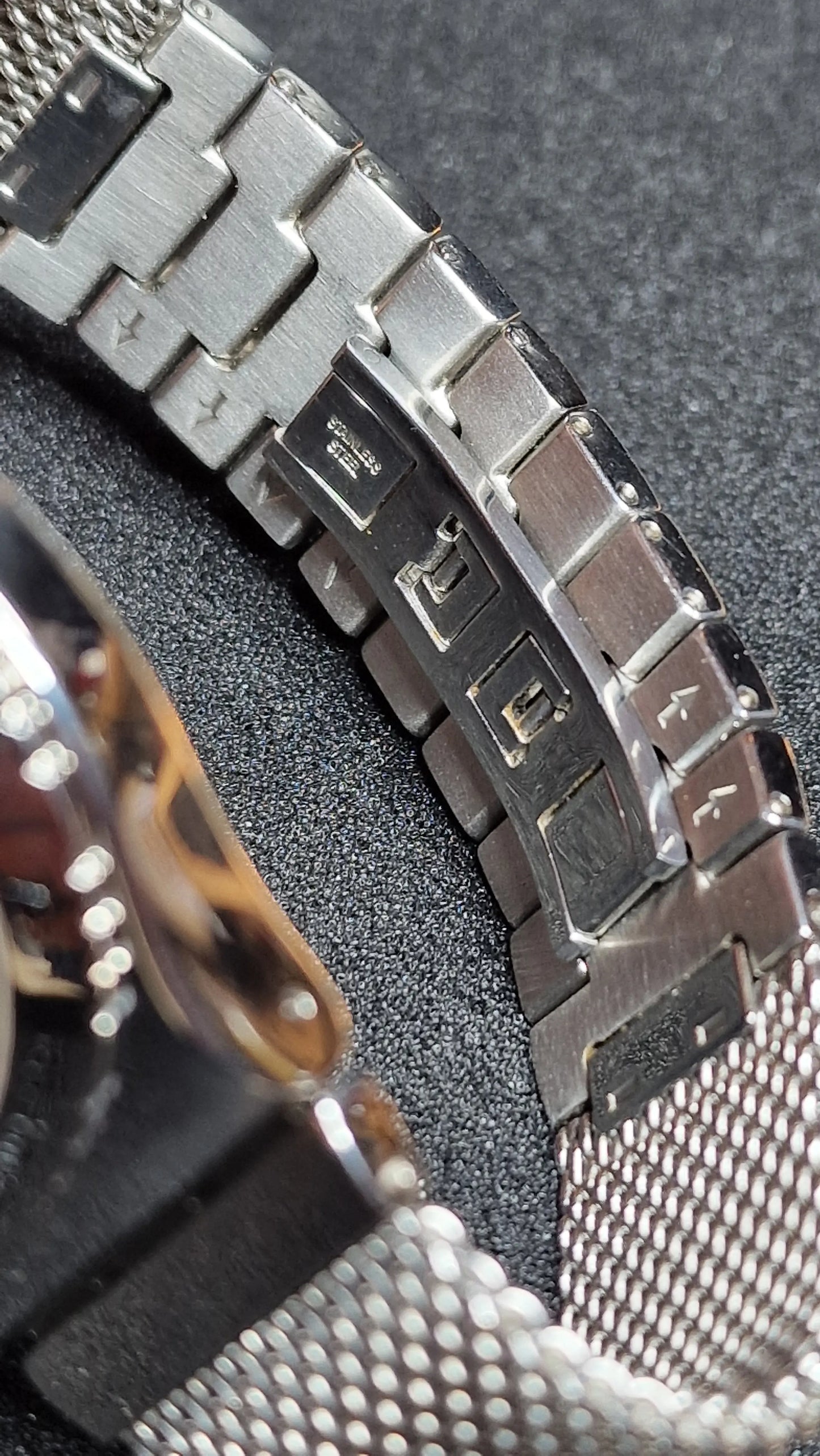 ⏱️ Swatch Irony Chrono YVS405G – “Silverisch”